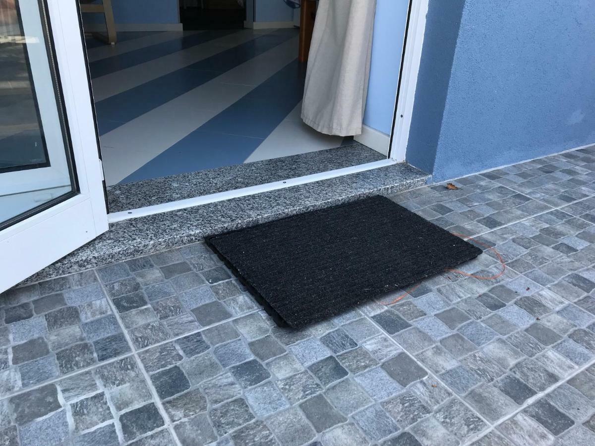 Yellow Door Gafanha da Encarnacao Екстериор снимка